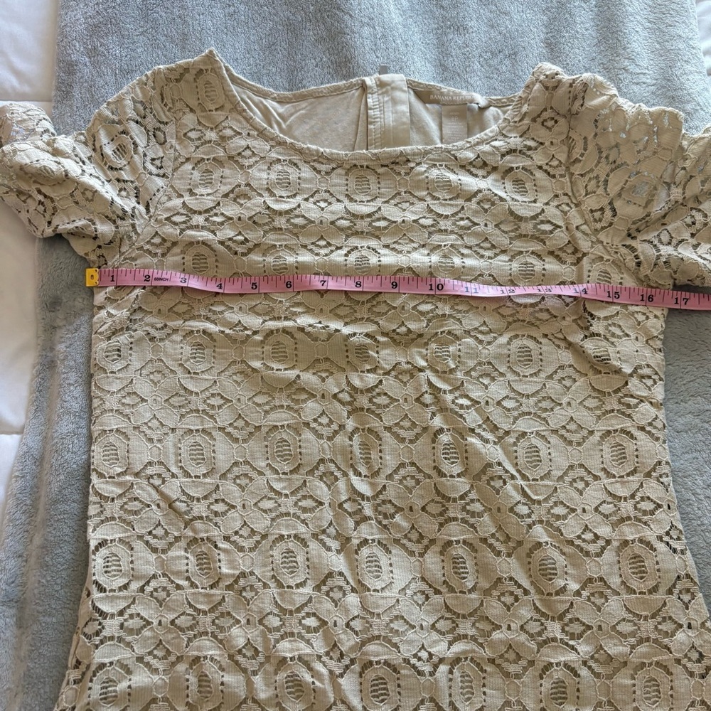 Banana Republic Women’s Beige Lace Mini Dress - Picture 8 of 9